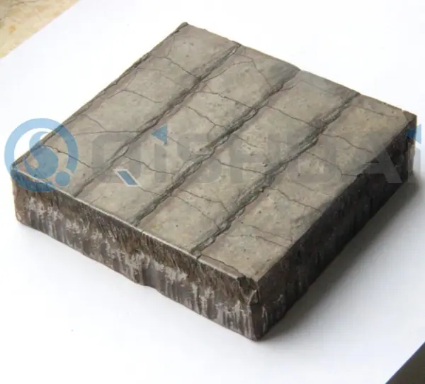 పని పరిస్థితులను పునాదిగా తీసుకోవడం, దుస్తులు నిరోధకతను అనుకూలీకరించడం: షాన్‌డాంగ్ క్విషుయ్ వేర్-రెసిస్టెంట్ బైమెటాలిక్ సర్ఫేసింగ్ ప్లేట్ సొల్యూషన్స్